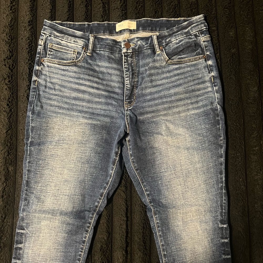 BKE Women's Skinny Jeans in Medium Blue Faded Wash